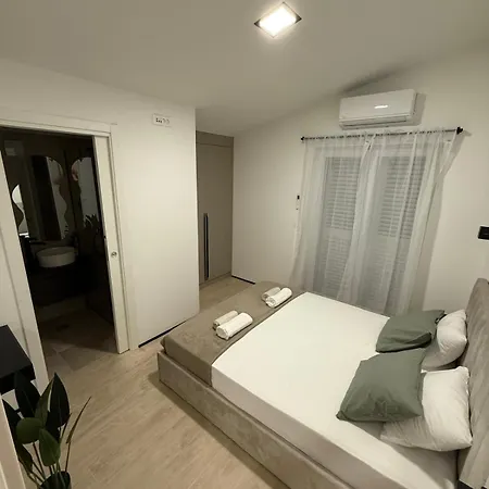 Casa アパート Donji Zemunik