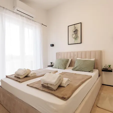 Casa *