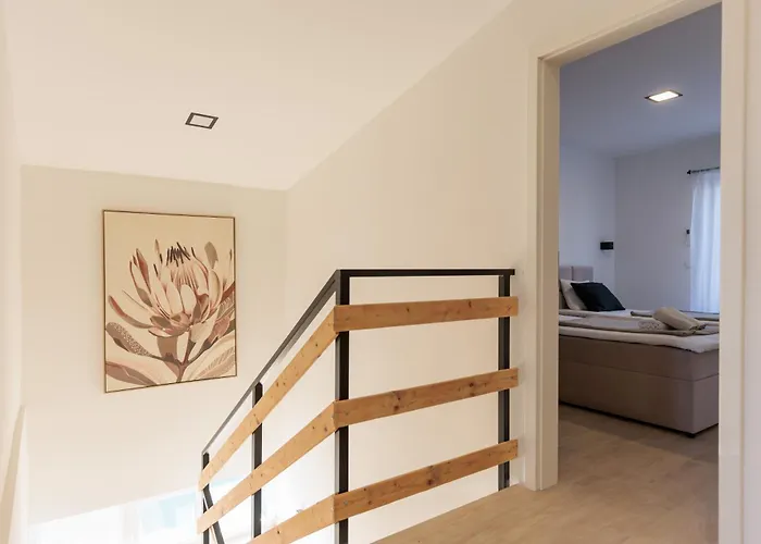 Casa *