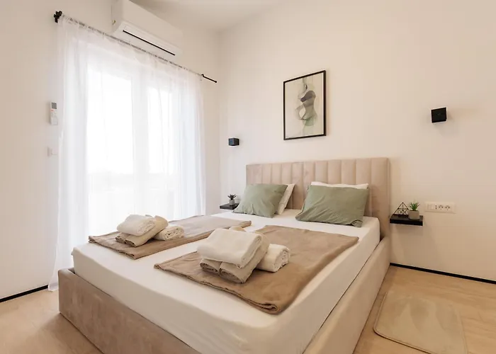 Casa *