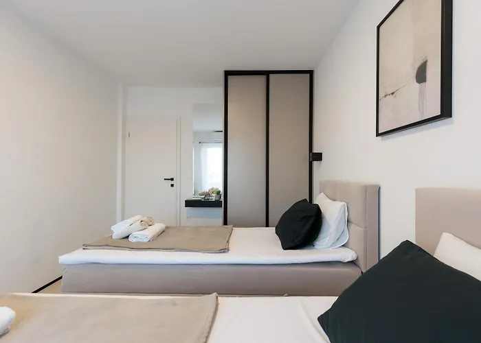 Casa *